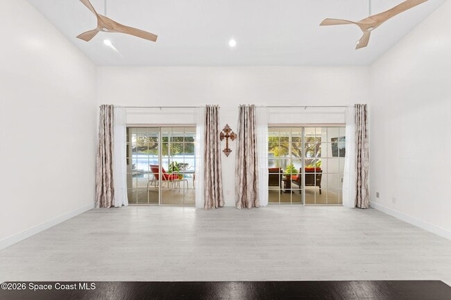 Building Photo - 662 Rossmoor Cir