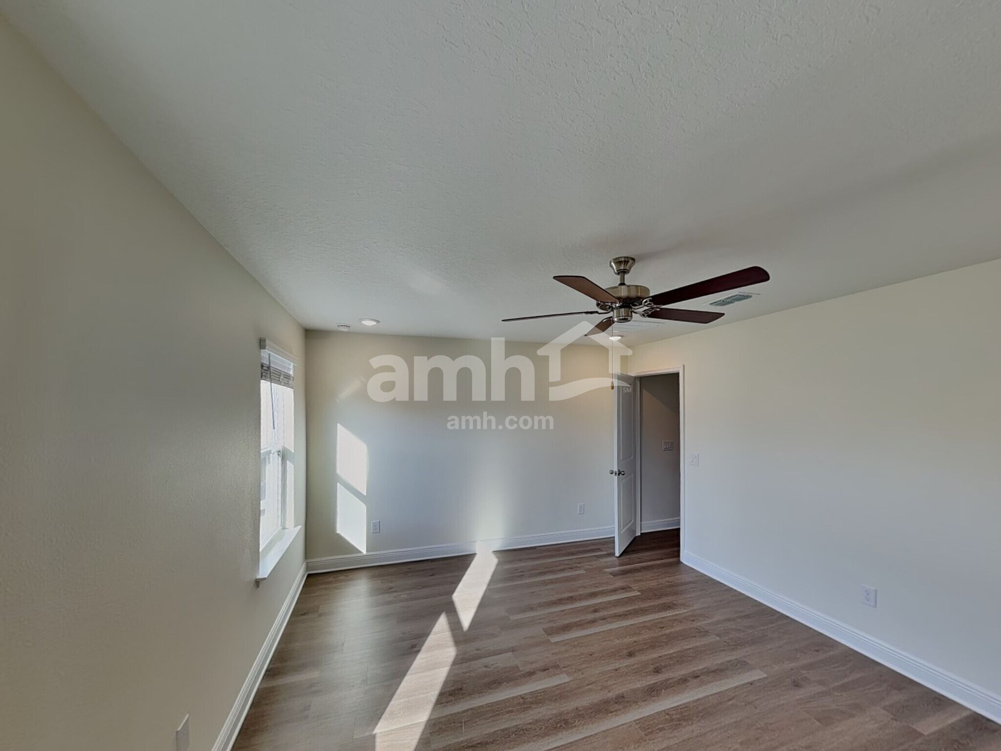 Building Photo - 5999 Sycamore Pl St