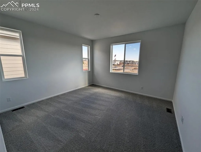 Primary Bedroom - 2434 Vanhoutte Vw