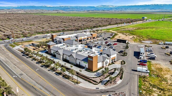 Building Photo - 1116 Encore Wy W