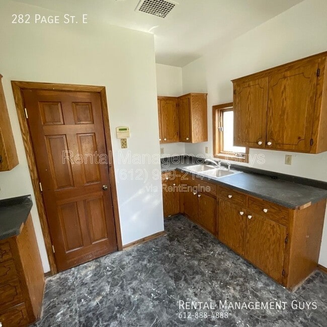 Building Photo - 282 Page St E