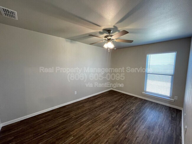 Building Photo - 2108 Langford Ave