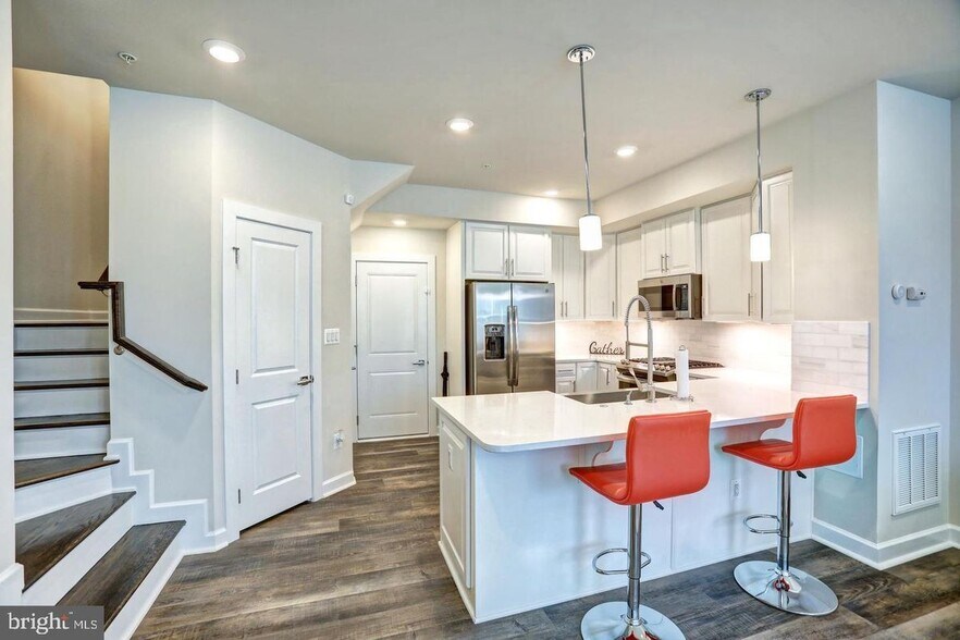 Building Photo - 12831 Milling Stone Terrace