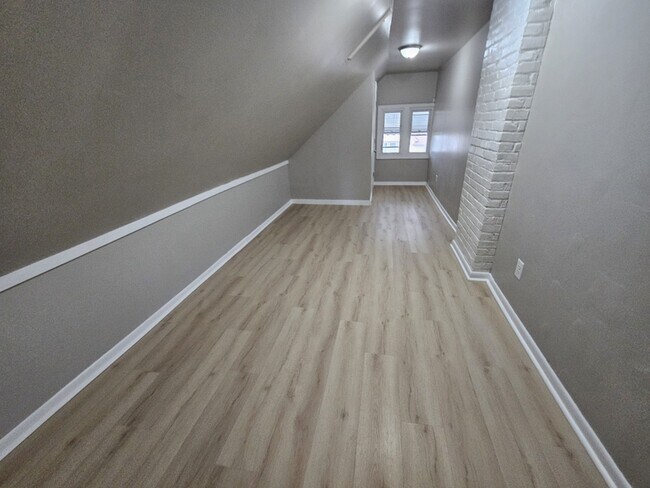 Building Photo - 4213 Spokane Ave