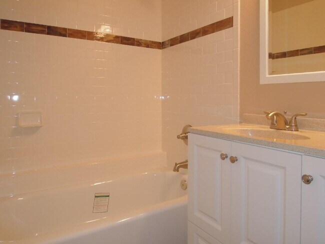 Building Photo - 1411 Gracy Farms Ln