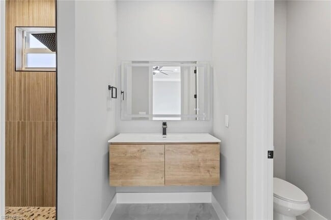 Building Photo - 3307 6th St SW