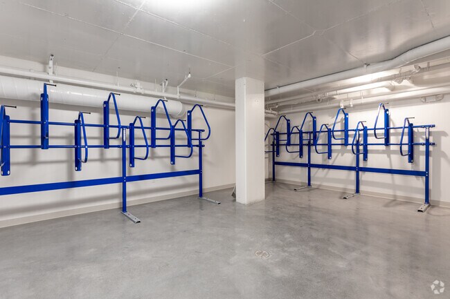 Bike Storage - 345 6th