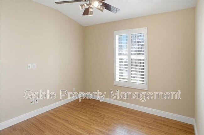 Building Photo - 23434 Abbey Glen Pl