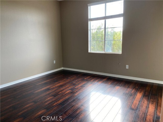 Building Photo - 310 Commerce Dr