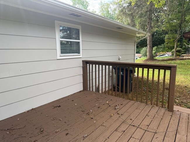 Building Photo - Renovated Rocky Hill Home