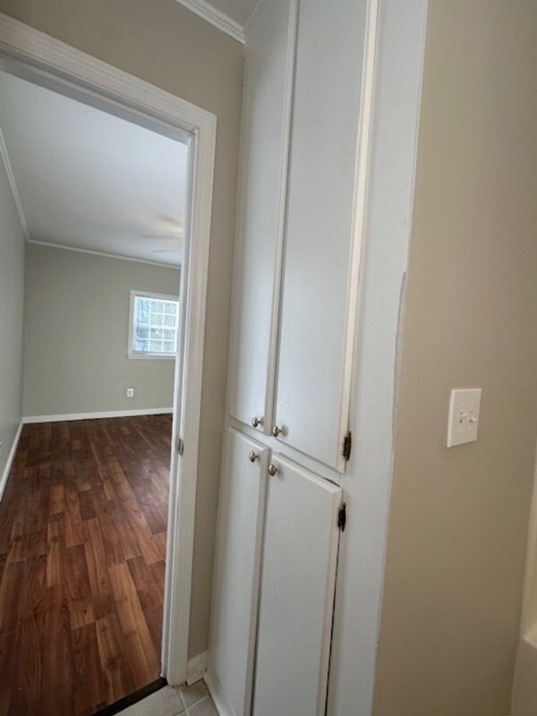 Building Photo - 1209 Lawhorn Rd