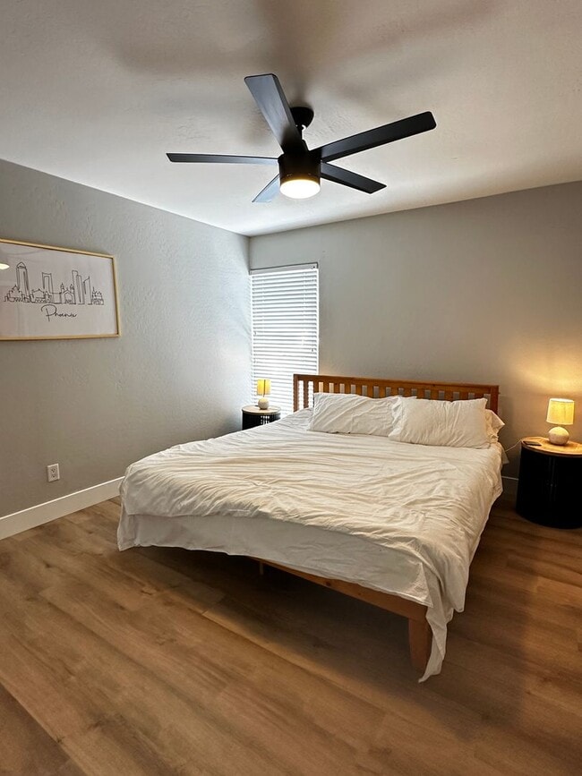 Building Photo - FULLY FURNISHED 1 BEDROOM 1 BATHROOM CONDO UPDATED HEART OF THE VALLEY