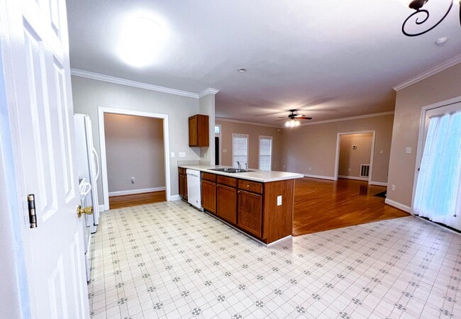 Building Photo - Pfafftown 3 Bedroom, 2 Bathroom Rare Gem i...