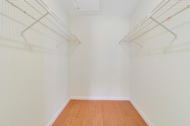 Building Photo - 2703 SW Matheson Ave