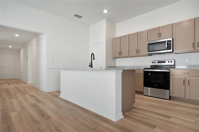 Building Photo - 9224 Westside Hls Dr