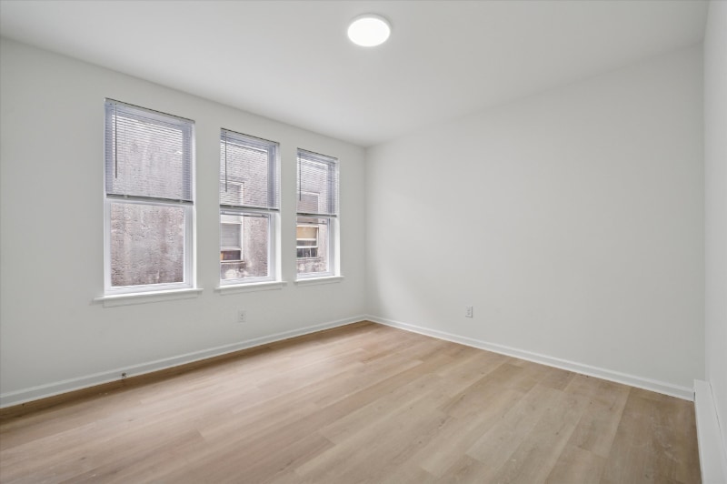 Building Photo - 5431 Walnut St