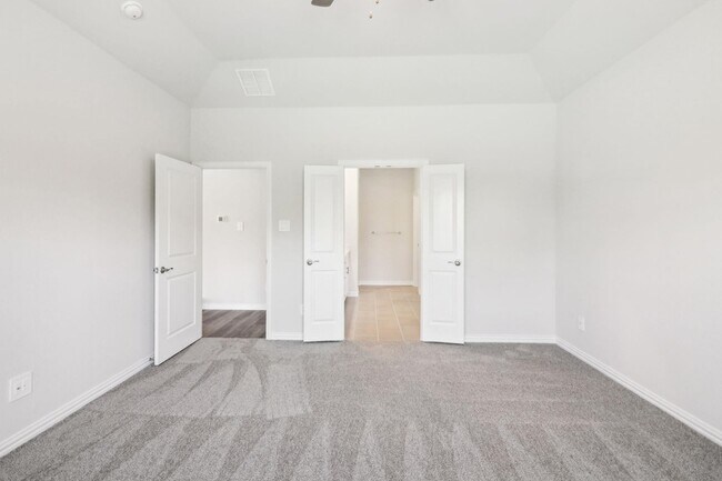 Building Photo - 709 Tidal Dr