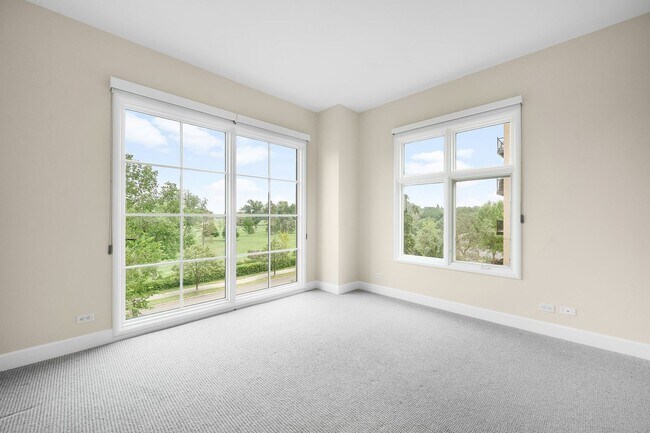 Building Photo - Updated 2BD, 2BA Condo Overlooking Denver Country Club