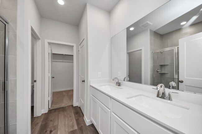 Building Photo - 32939 Silver Mdw Wy