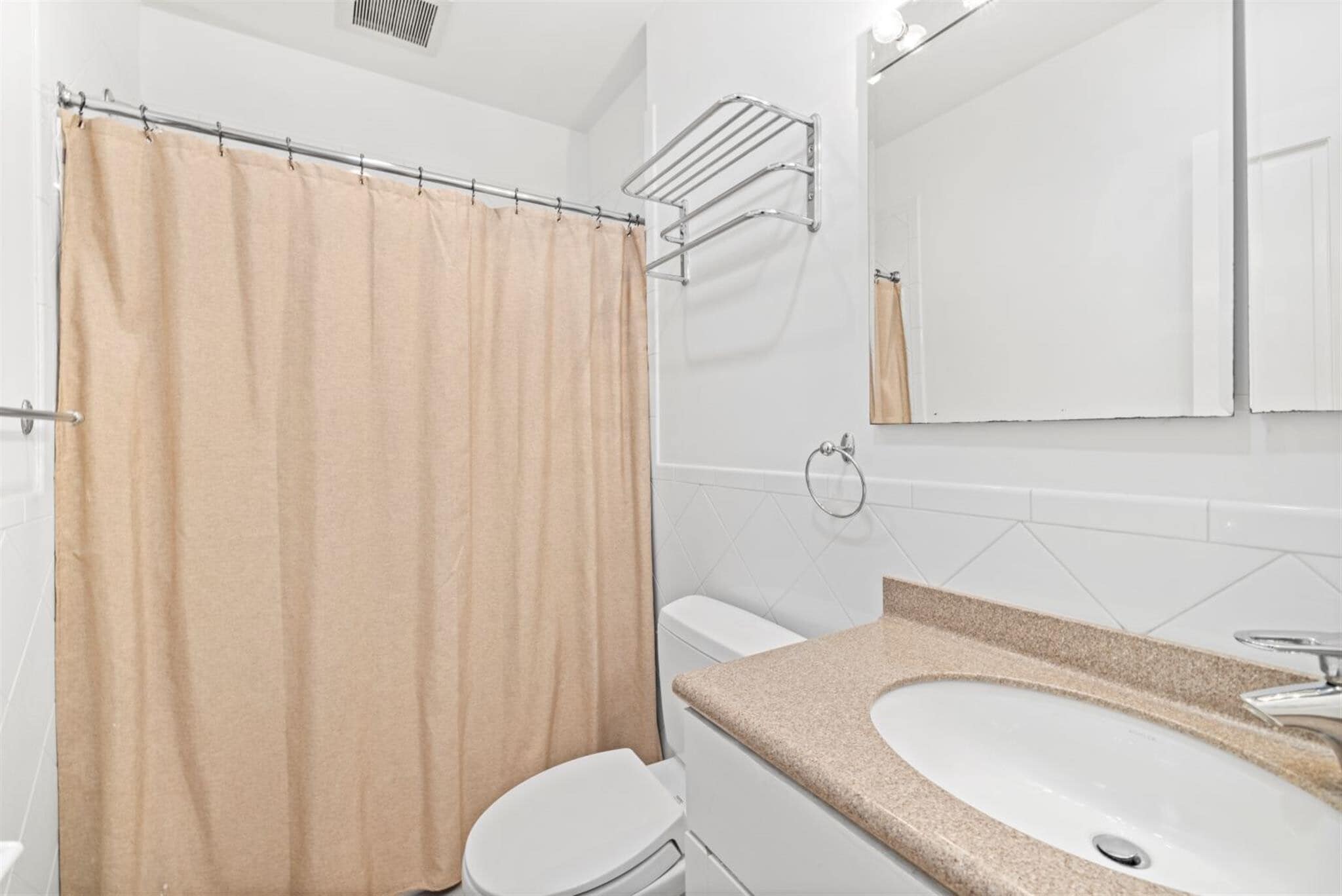 Building Photo - 30 Healey St