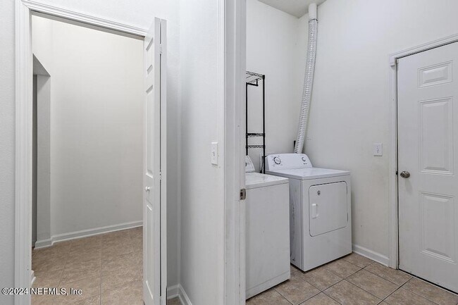 Building Photo - 101 Brannan Pl