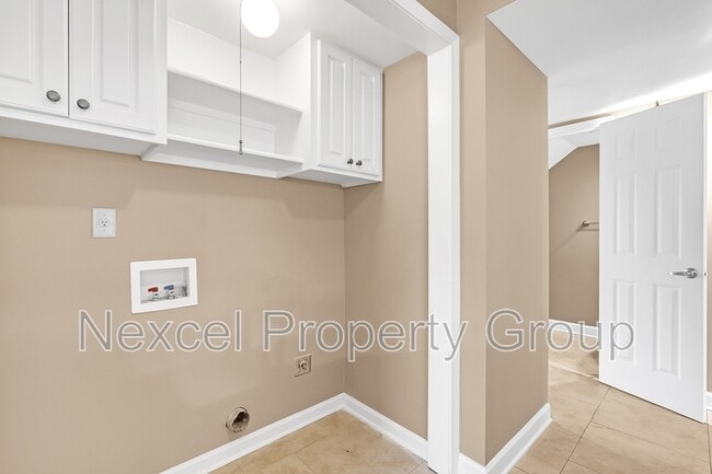 Building Photo - 7523 Bavarian Dr