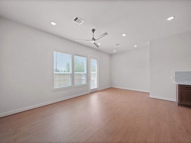 Building Photo - 1518 Colonial Gorge Dr