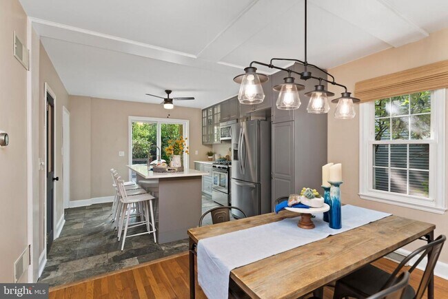 Building Photo - 710 Fishburn Rd