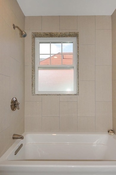 Building Photo - 276 Waverley Ave