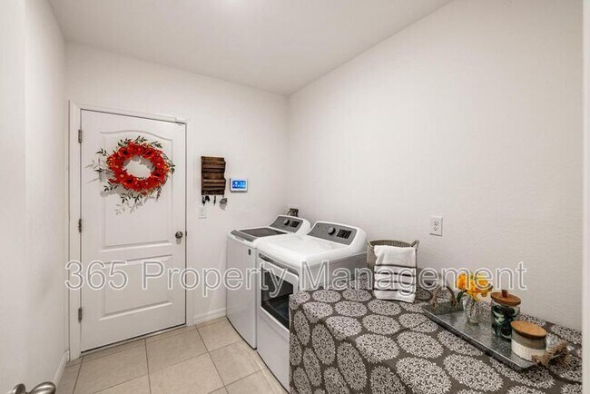 Building Photo - 15257 Mille Fiore Blvd