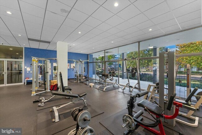 Building Photo - 1378 4th St SW