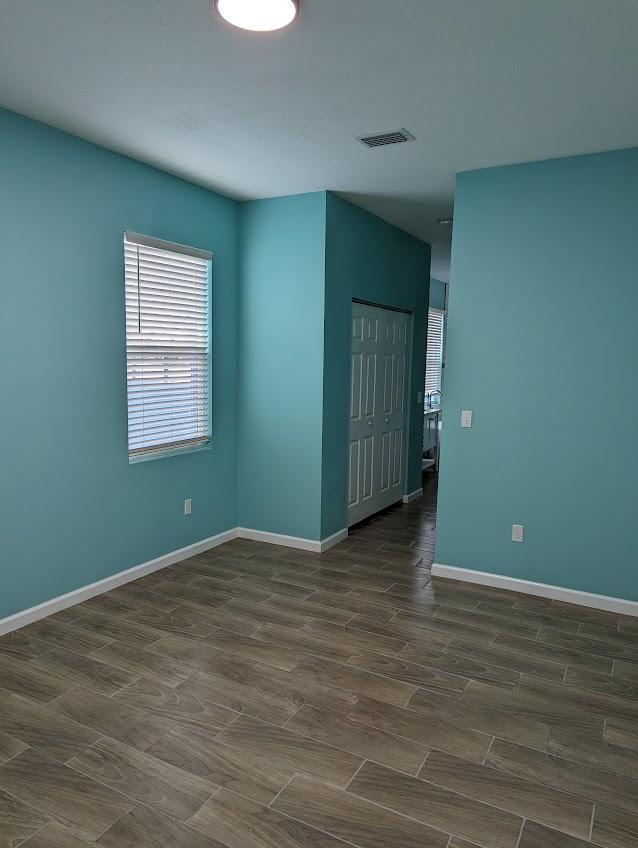 Building Photo - 2010 Seminole Blvd S