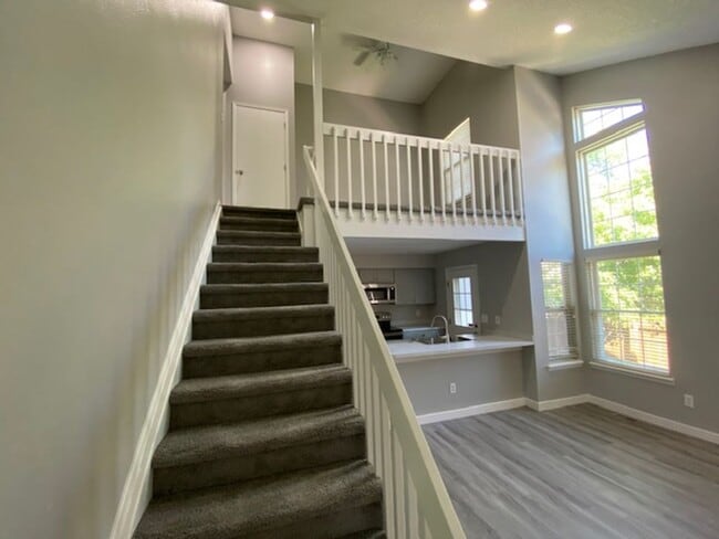 Building Photo - 8393 W 90th Pl