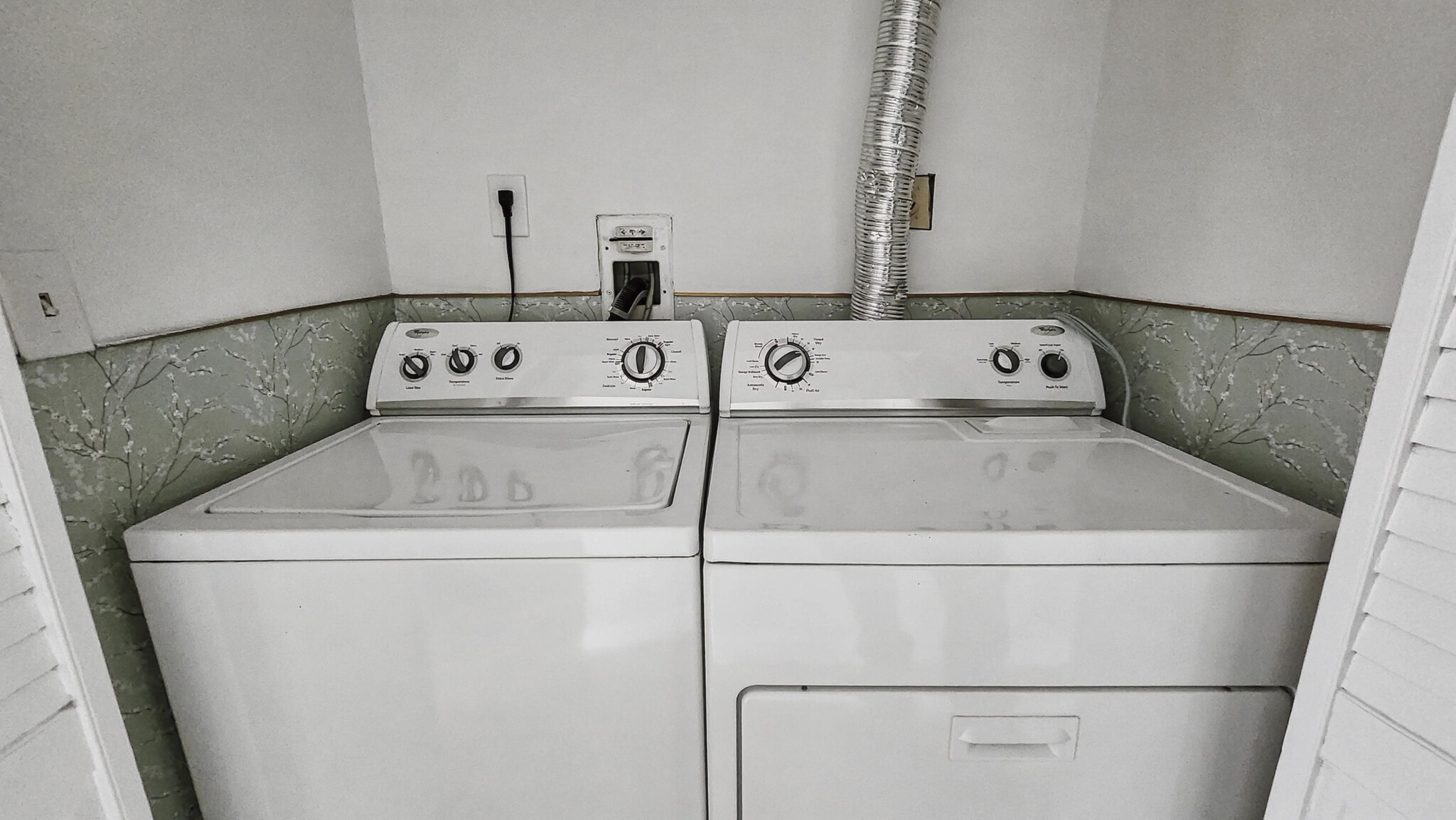 Building Photo - 1 Horizon Dr