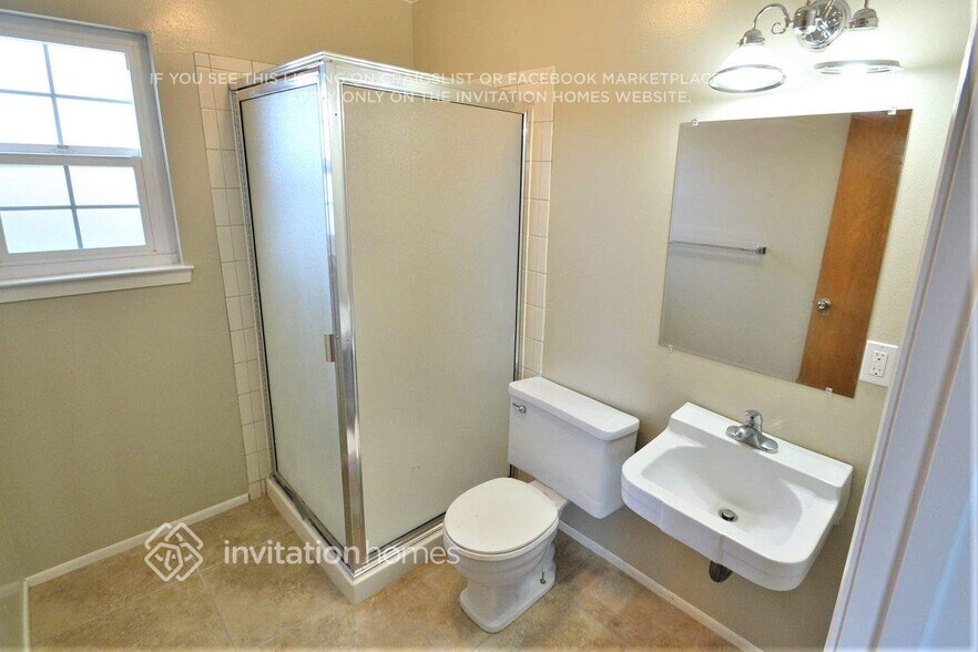 Building Photo - 801 Morgan Ln
