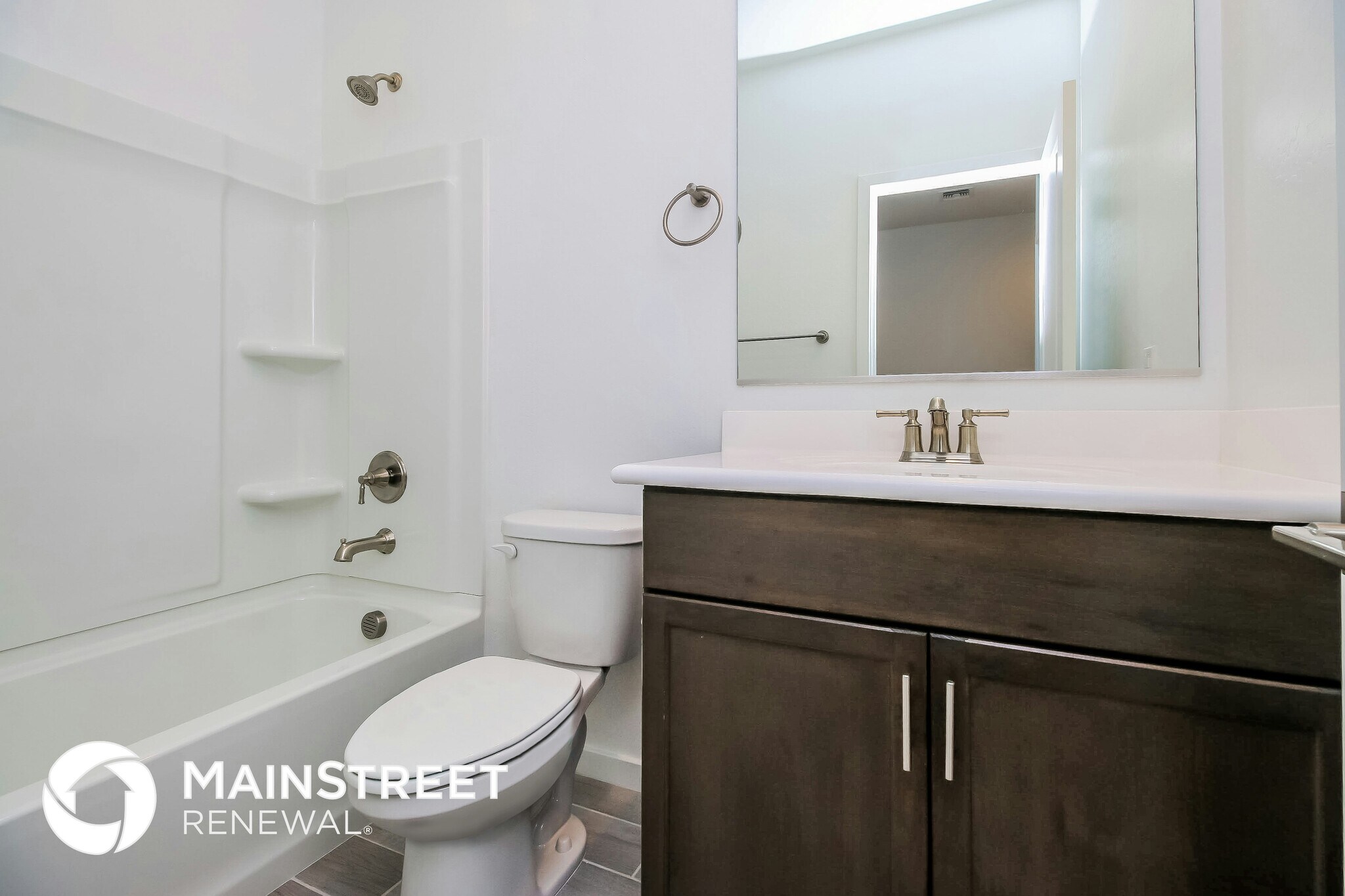 Building Photo - 4576 Stonecrop Dr