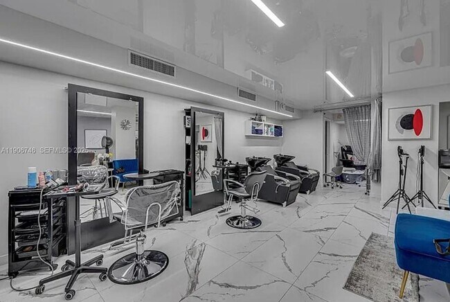 Building Photo - 1880 S Ocean Dr