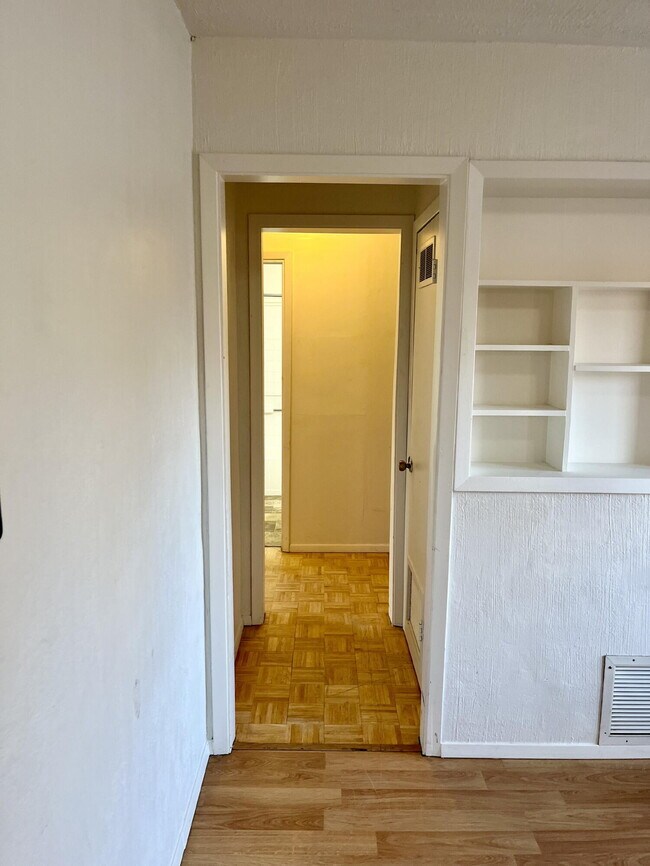 Building Photo - 2201 28th St