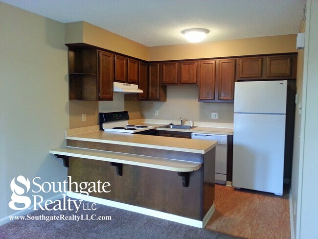 Building Photo - Hardy Manor Apartment Homes