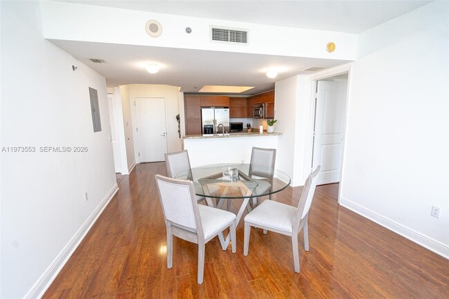 Building Photo - 2641 N Flamingo Rd