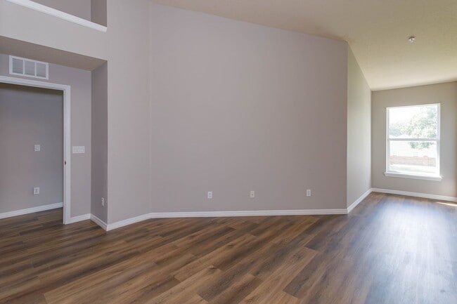 Building Photo - Spacious 4-Bedroom, 2.5-Bathroom Townhome with Modern Finishes and Community Amenities!