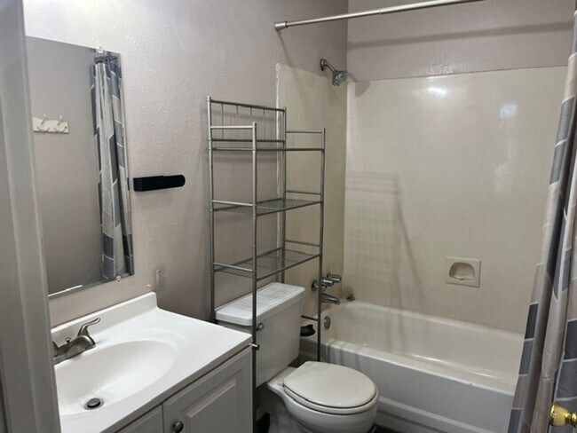 Building Photo - 4374 Stumberg Ln