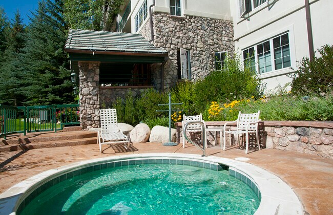 Building Photo - 50 Scott Hill Rd