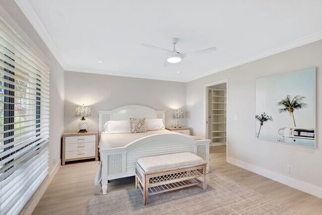 Building Photo - 438 Brackenwood Ln S