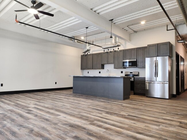 Building Photo - 200 W College Ave