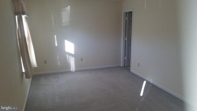 Building Photo - 244 Overlook Ct