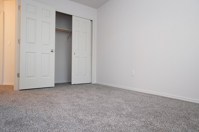 Building Photo - 7527 W Lamplighter St