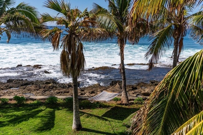 Building Photo - Furnished Luxury Ocean Front Estate in Waianae with Old Hawaii rural setting- 3 Bedrooms x 3 Bath...