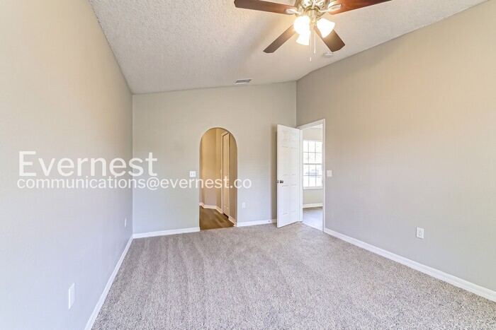 Building Photo - 1108 Jayhil Dr