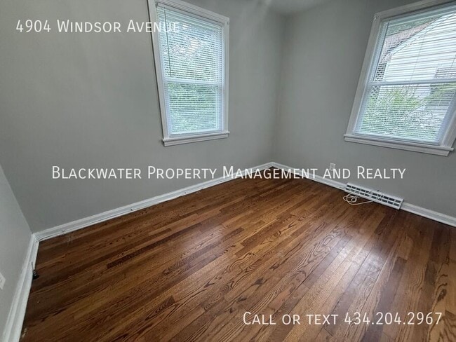 Building Photo - 4904 Windsor Ave